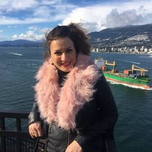 Meet your Posher, Elham